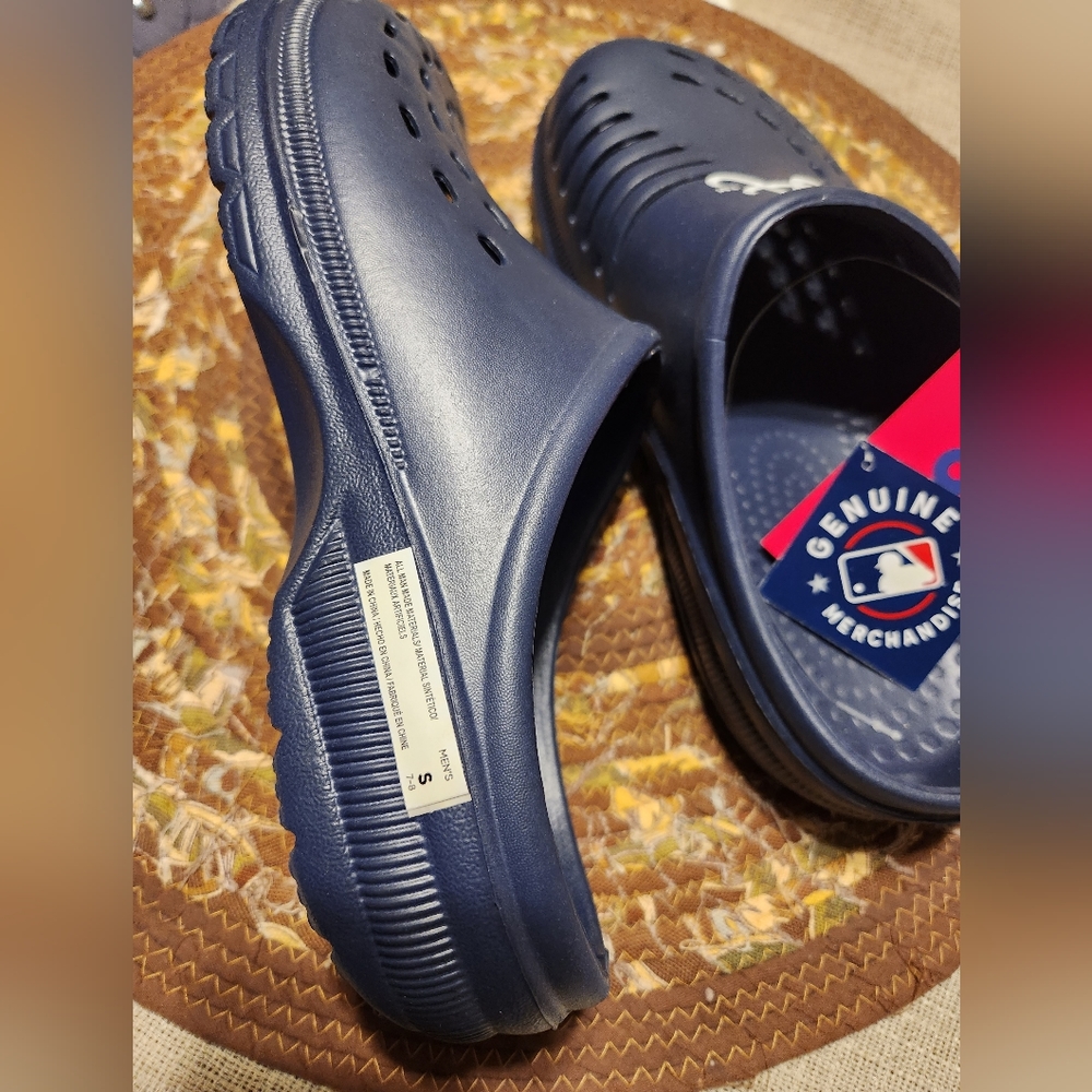 ATLANTA BRAVES FOCO NAVY SUNNY Day clogs